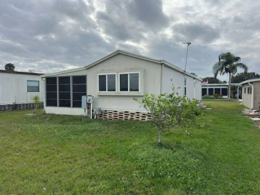 37 Hideaway Lane a Winter Haven, FL Mobile or Manufactured Home for Sale